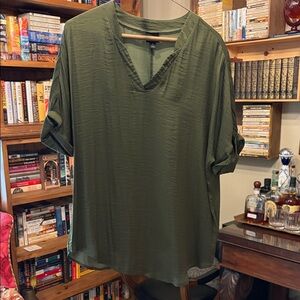 Worthington Deep Green V-Neck Blouse
